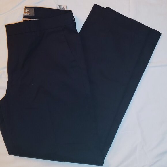 Dockers Other - Dockers Men's Iron Free Khaki, Straight Fit, Black Pants - Size W32 L32